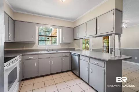 7477 N Tara Dr, Mobile, AL 36619 photo 7