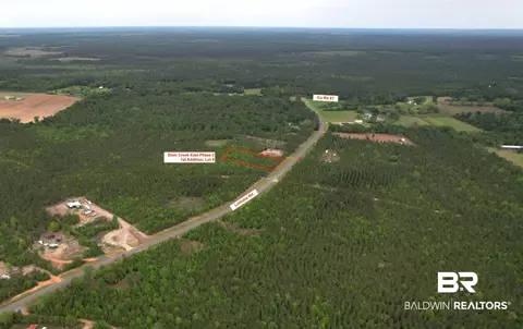 27633 Linholm Rd, Robertsdale, AL 36567