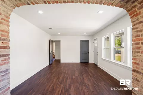 2259 Clinton St, Mobile, AL 36617 photo 3
