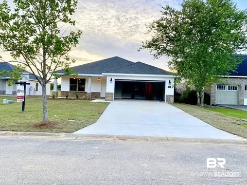 114 Cottage Ln, Atmore, AL 36502