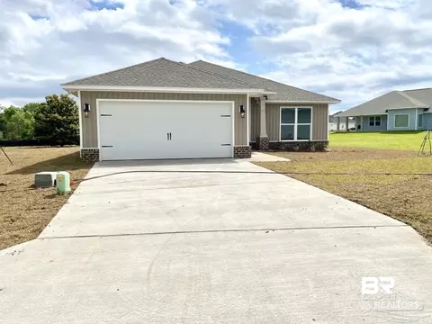 112 Cottage Ln, Atmore, AL 36502