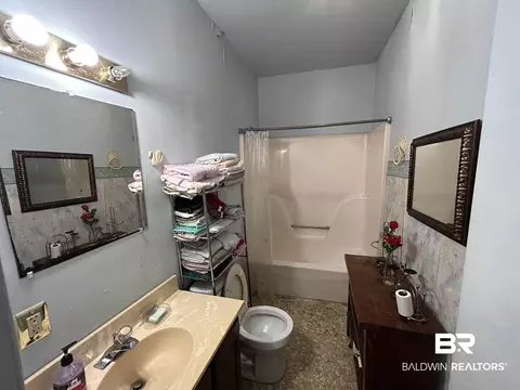 604 Crenshaw St, Mobile, AL 36606 photo 8