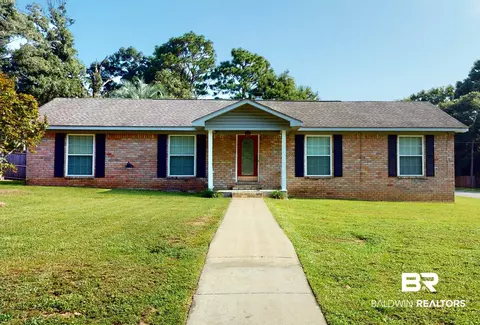 7572 N Tara Dr, Mobile, AL 36619