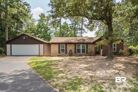 2481 Melanie Ct, Semmes, AL 36575