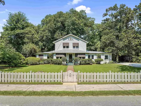 11 N Ingleside St, Fairhope, AL 36532