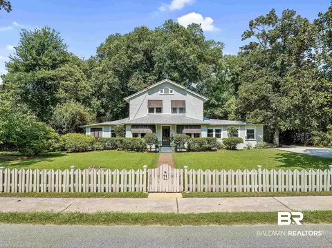 11 N Ingleside St, Fairhope, AL 36532