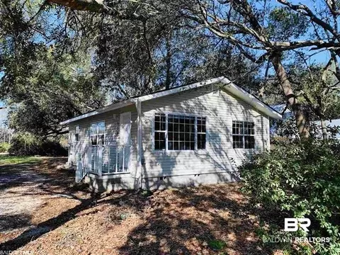 512 E 24th Ave, Gulf Shores, AL 36542