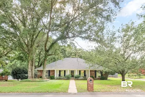 1040 W Wakefield Dr, Mobile, AL 36695