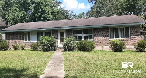 1906 Sowell Rd, Brewton, AL 36426