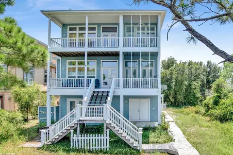 32485 Sandpiper Dr, Orange Beach, AL 36561