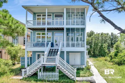 32485 Sandpiper Dr, Orange Beach, AL 36561