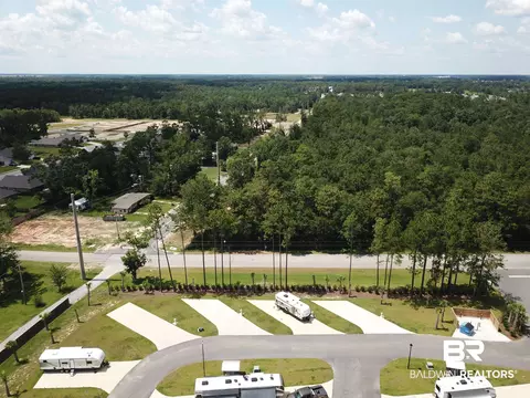19558 Country Rd, Gulf Shores, AL 36542