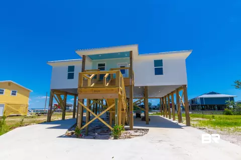 2420 Choctaw Rd, Gulf Shores, AL 36542