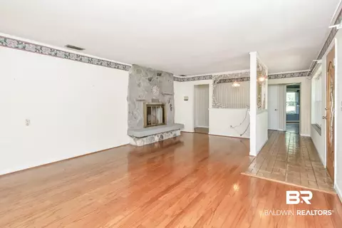 400 Mcqueen Ave, Mobile, AL 36609 photo 4