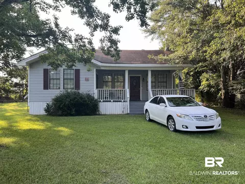 1379 Vallaris St, Mobile, AL 36608