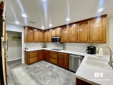 355 Clairmont Dr, Monroeville, AL 36460 photo 11