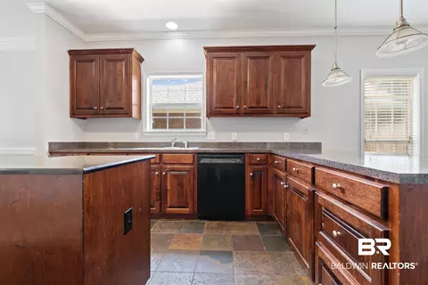 1009 Dickenson Ave, Mobile, AL 36609 photo 5