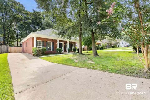 1009 Dickenson Ave, Mobile, AL 36609 photo 3
