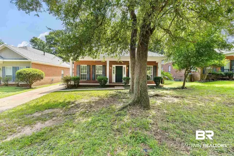 1009 Dickenson Ave, Mobile, AL 36609 photo 2