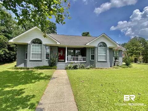33 Eastwood Dr, Monroeville, AL 36460