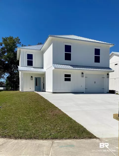 7057 Lake View Dr, Gulf Shores, AL 36542