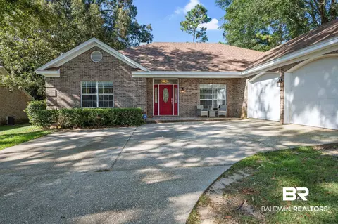 105 Bel Air Cir, Daphne, AL 36526