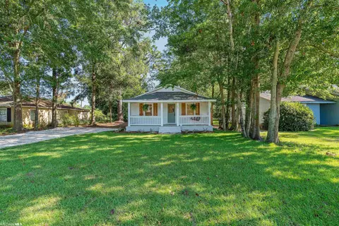 303 W Roosevelt Ave, Foley, AL 36535