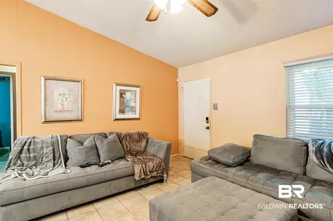 1829 Summer Place Dr, Mobile, AL 36618 photo 3