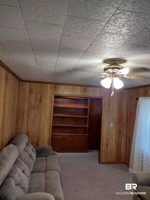 97 W Wiggins Rd, Monroeville, AL 36460 photo 3