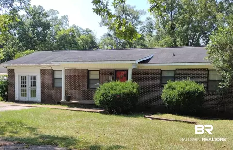 97 W Wiggins Rd, Monroeville, AL 36460