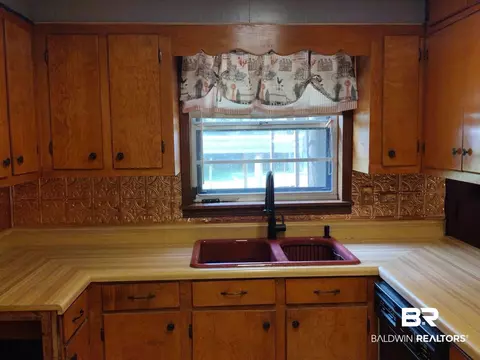 97 W Wiggins Rd, Monroeville, AL 36460 photo 6