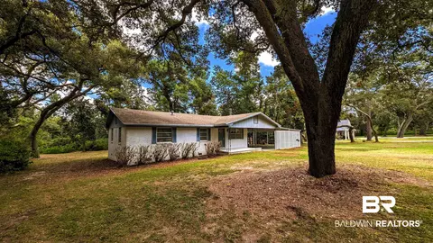 33461 Coyle Ln, Lillian, AL 36549