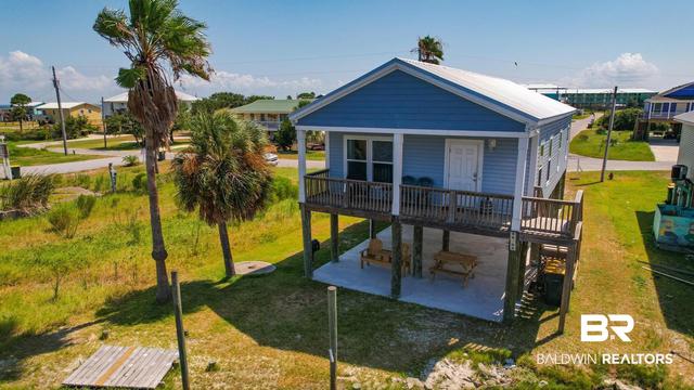 2395 Choctaw Rd, Gulf Shores, AL 36542