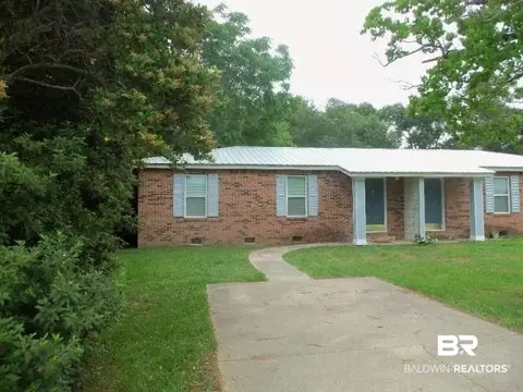 107 E Hamm St, Summerdale, AL 36580
