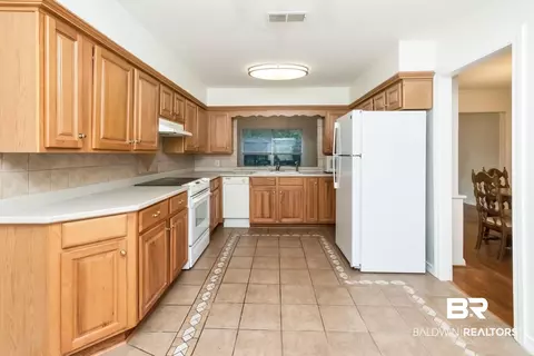 288 Summit Dr, Mobile, AL 36609 photo 4
