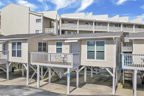 1138 W Beach Blvd #4, Gulf Shores, AL 36542