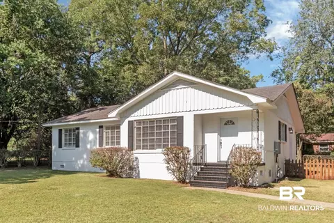 286 Larkspur St, Mobile, AL 36609