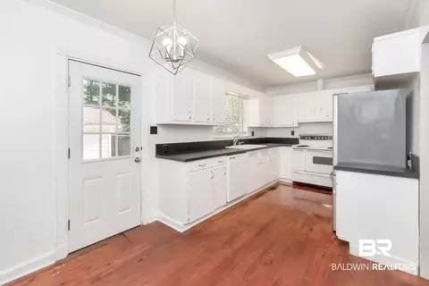286 Larkspur St, Mobile, AL 36609 photo 15