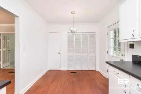 286 Larkspur St, Mobile, AL 36609 photo 17