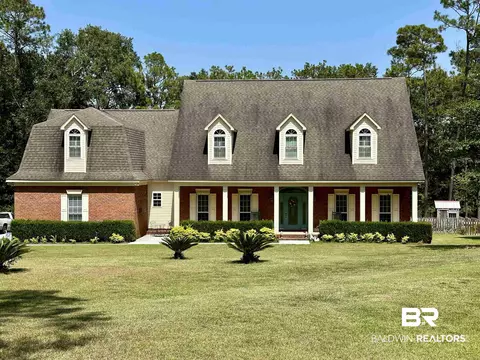16403 Faulkner Rd, Bay Minette, AL 36507