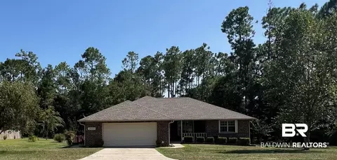 2669 Spanish Cove Dr, Lillian, AL 36549