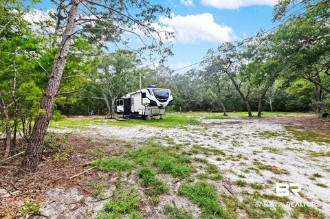 2389 John Wood Ln, Gulf Shores, AL 36542