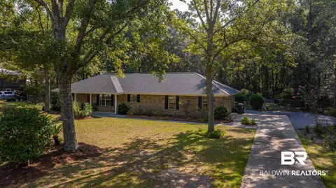 8640 Bay Pines Ln, Foley, AL 36535