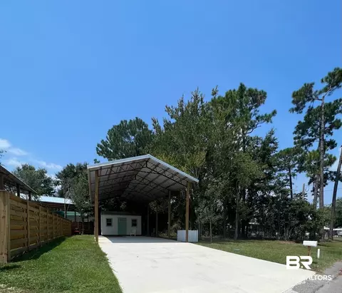 201 Buena Vista Dr, Lillian, AL 36549