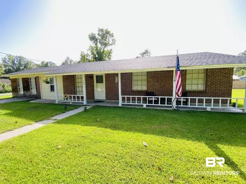 108 Roadway St, Brewton, AL 36426