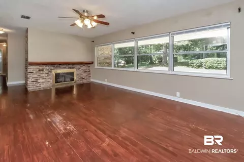4652 E Pinewood Dr, Mobile, AL 36618 photo 6