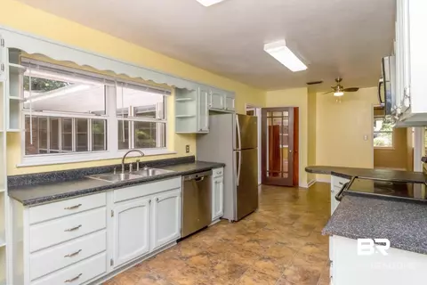 4652 E Pinewood Dr, Mobile, AL 36618 photo 14