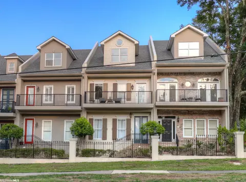 101 Fairhope Ct #17, Fairhope, AL 36532