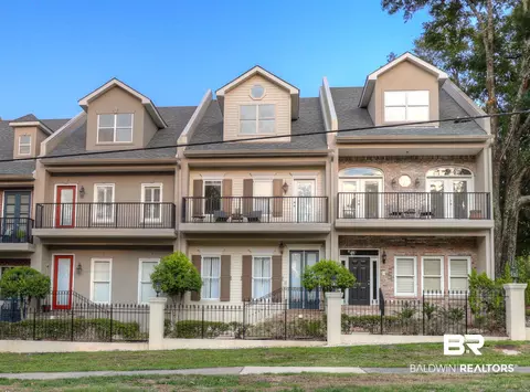 101 Fairhope Ct #17, Fairhope, AL 36532