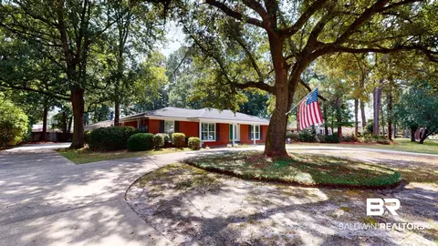 105 Conway Dr, Mobile, AL 36608 photo 2